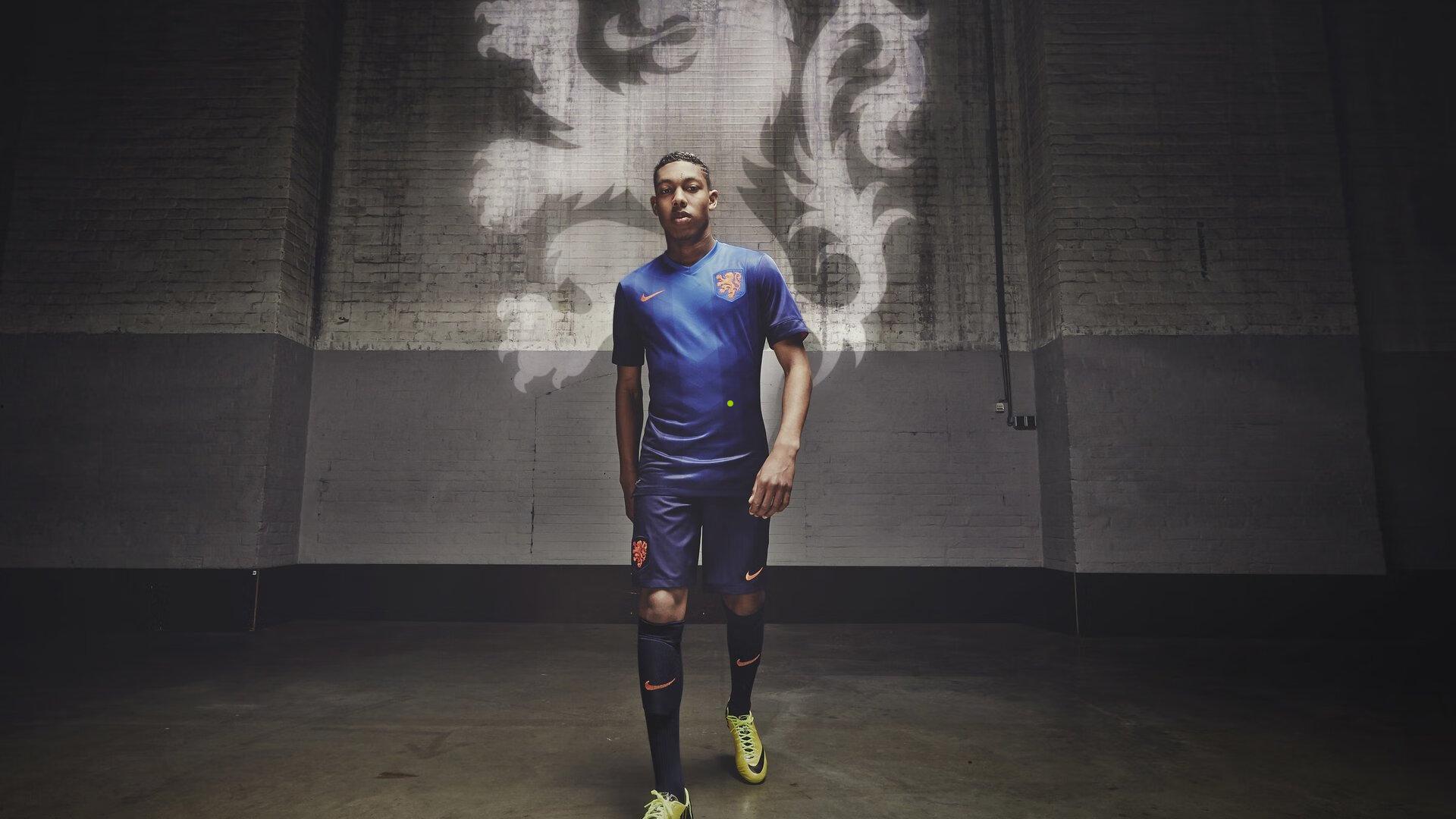 PG试玩-蓉城足球俱乐部发布声明，强烈呼吁足协严厉打击球迷暴力与种族歧视行为